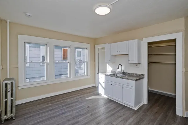 $1,450 | 1200 Grattan Street, Unit 2L, Chicopee, MA 01013