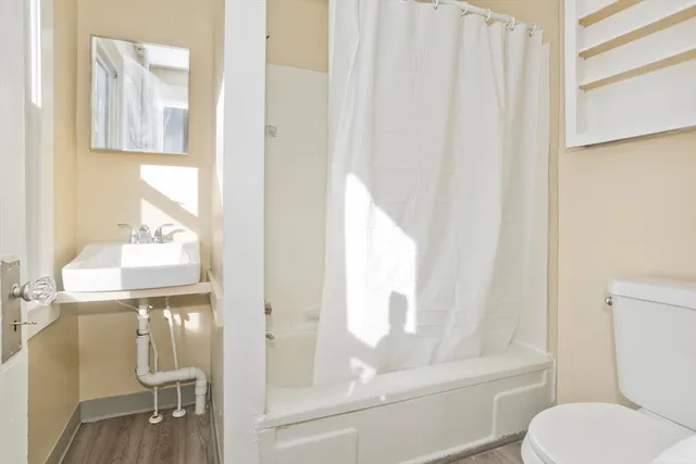 $1,450 | 1200 Grattan Street, Unit 2L, Chicopee, MA 01013