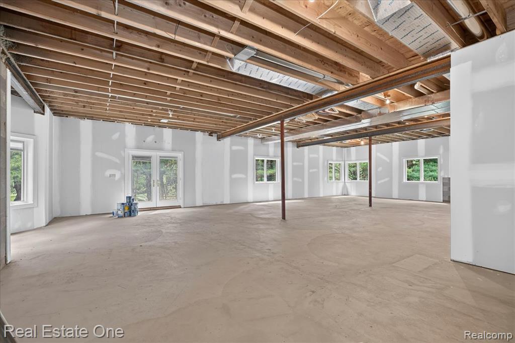 425 Courtney Road Leonard, MI 48367 - Photo 54 of 89 Gallery Image 54