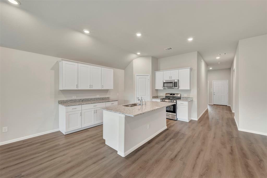 437 Forsyth Drive Princeton, TX 75407 - Photo 15 of 40