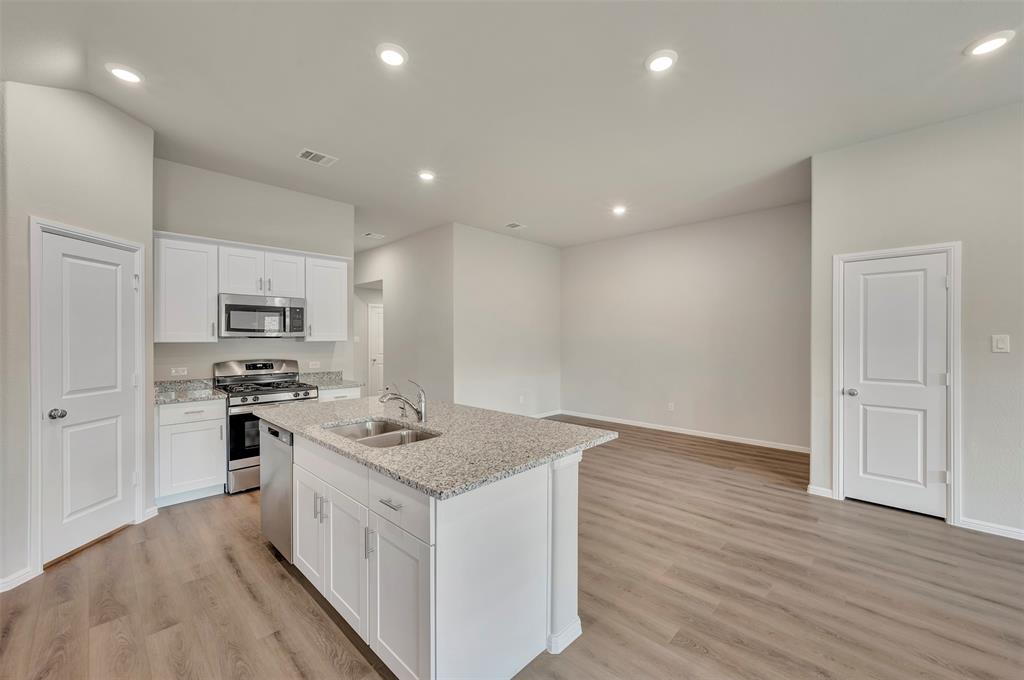 437 Forsyth Drive Princeton, TX 75407 - Photo 17 of 40