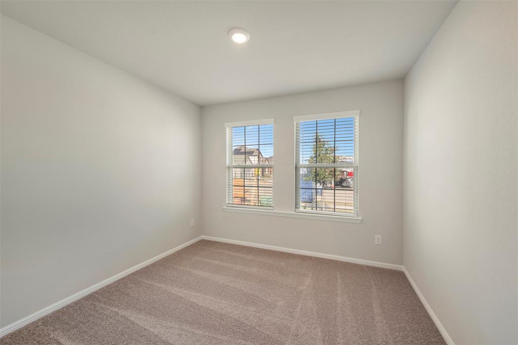 437 Forsyth Drive Princeton, TX 75407 - Photo 4 of 40