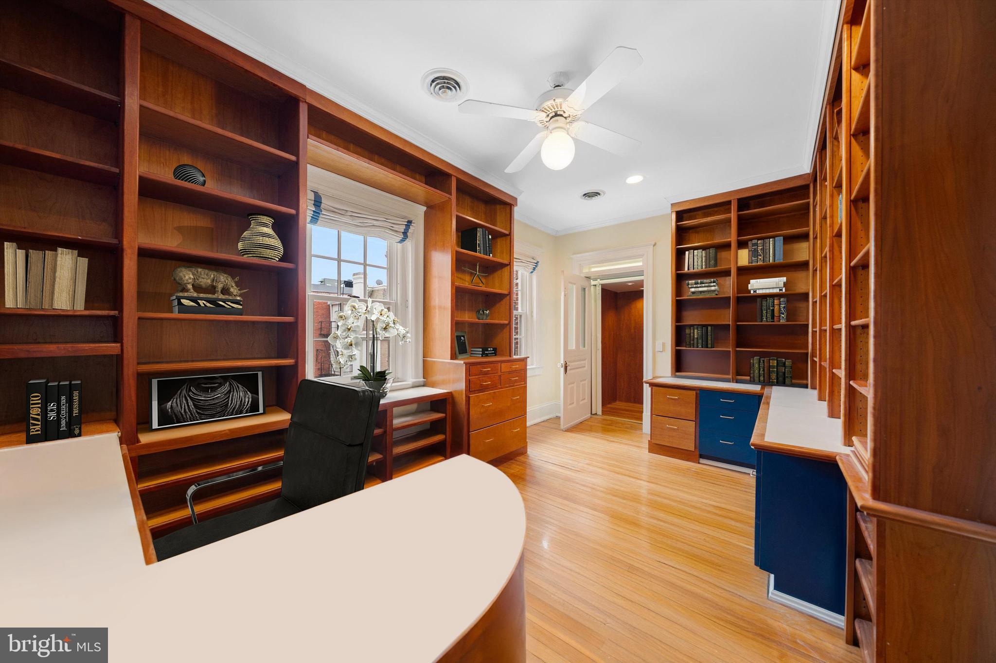 2134 R Street Northwest Washington, DC 20008 - Photo 21 of 36 Upper Level 2 Library with Elevator access