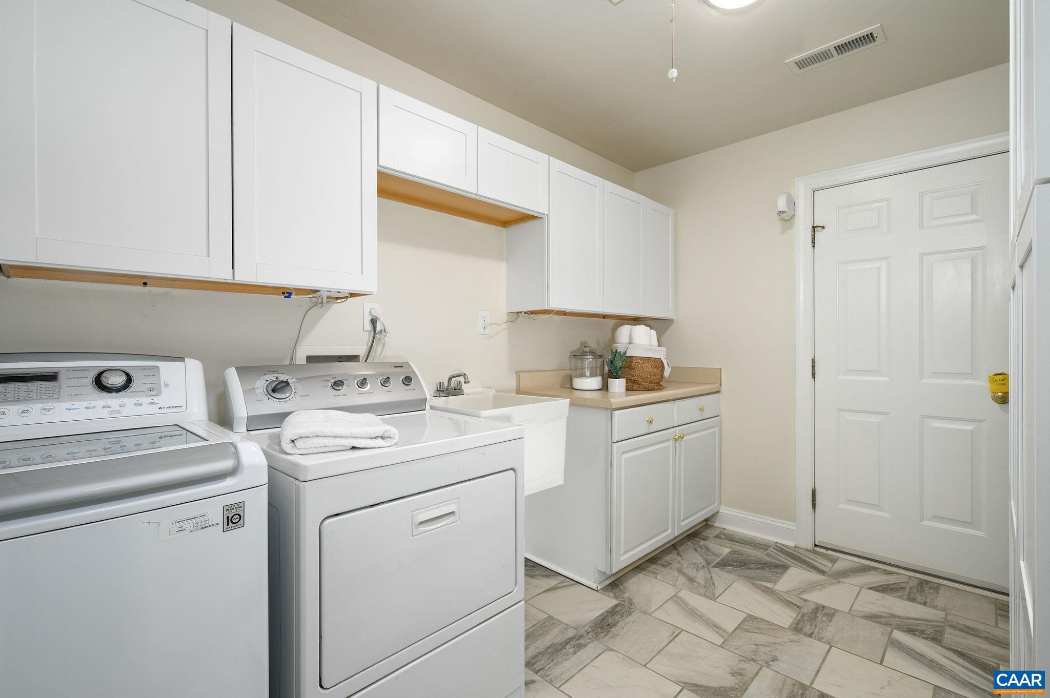 1227 Raintree Drive Charlottesville, VA 22901 - Photo 25 of 35 Gallery Image 25