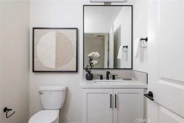 $2,088,000 | 414 Main Street, Unit 330, Huntington Beach, CA 92648