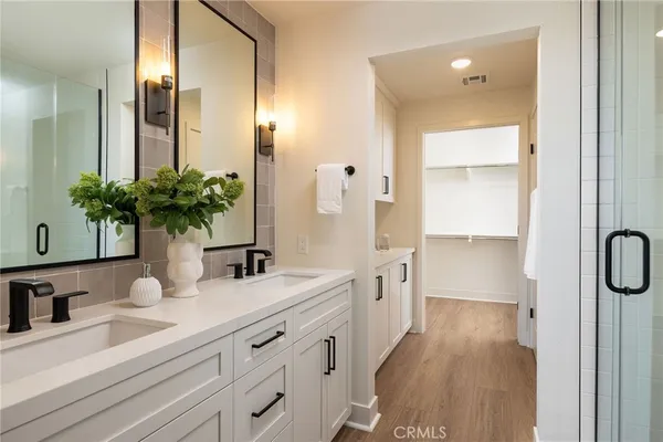 $2,088,000 | 414 Main Street, Unit 330, Huntington Beach, CA 92648