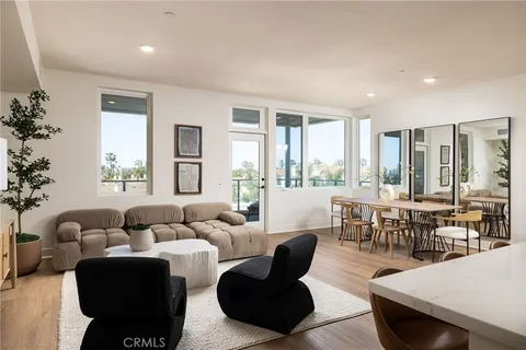$2,088,000 | 414 Main Street, Unit 330, Huntington Beach, CA 92648