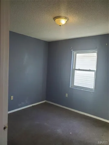 $47,500 | 805 Iowa Street, Madison, IL 62060