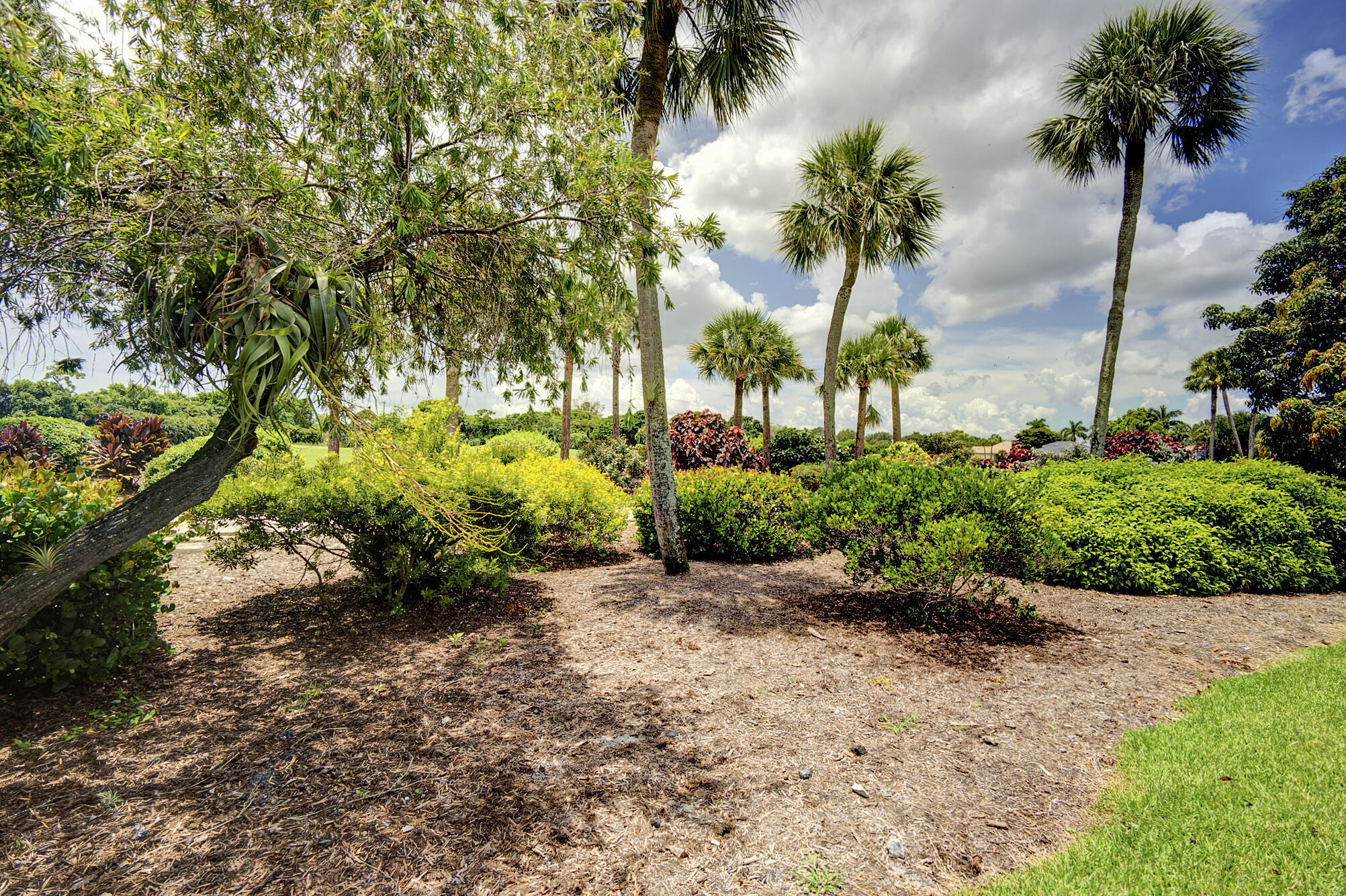 10252 Shireoaks Lane Boca Raton, FL 33498 - Photo 44 of 51 alfa39
