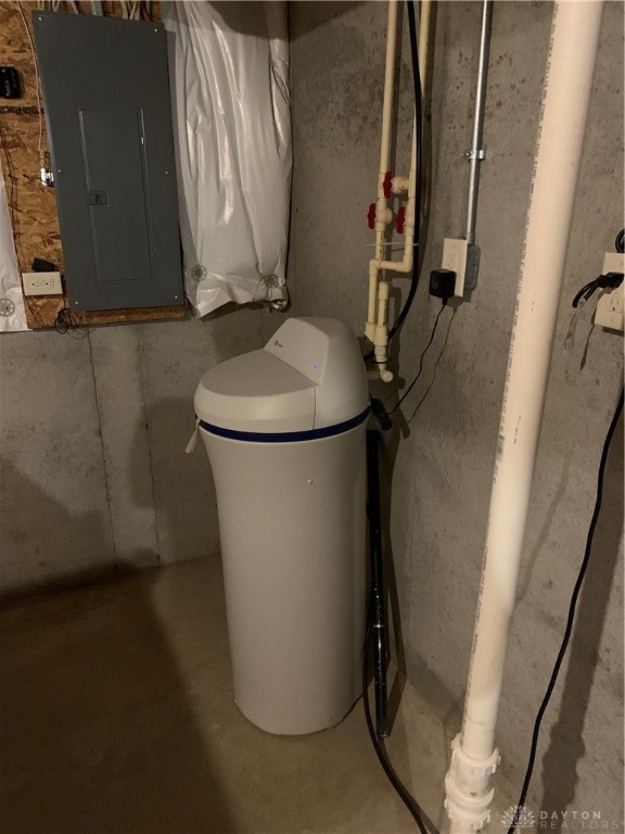 139 Timber Ridge Drive Carlisle, OH 45005 - Photo 34 of 44 water softner