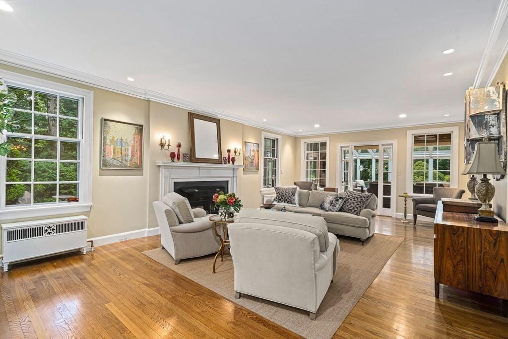 36 Edmunds Road Wellesley, MA 02481 - Photo 5 of 34