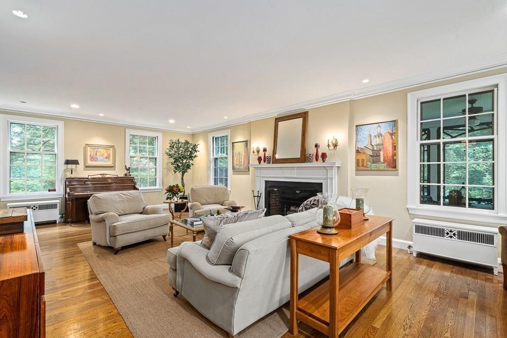 36 Edmunds Road Wellesley, MA 02481 - Photo 6 of 34