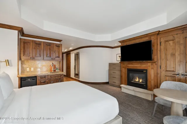 $215,000 | 415 East Dean St Unit 44 Week 26 Street, Aspen, CO 81611