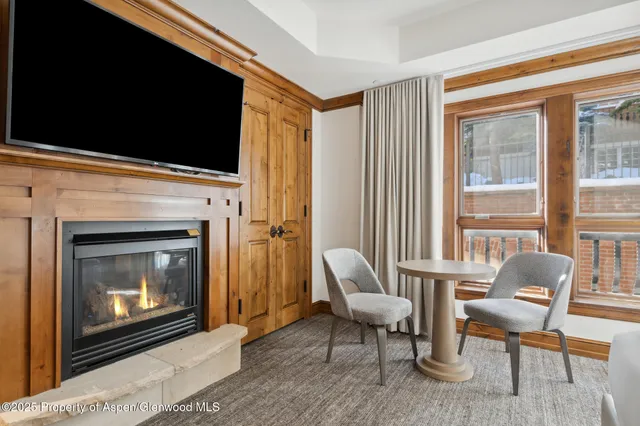 $215,000 | 415 East Dean St Unit 44 Week 26 Street, Aspen, CO 81611