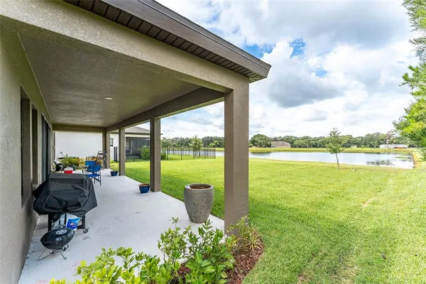 $645,900 | 14403 Woodland Spur Drive, Lithia, FL 33547