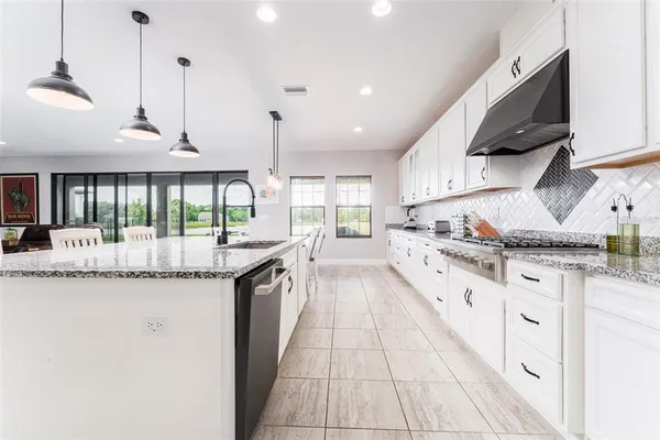 $645,900 | 14403 Woodland Spur Drive, Lithia, FL 33547
