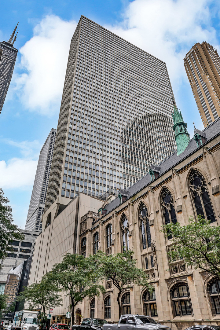 111 East Chestnut Street, Unit 49H Chicago, IL 60611 - Photo 1 of 27 a front view of a building