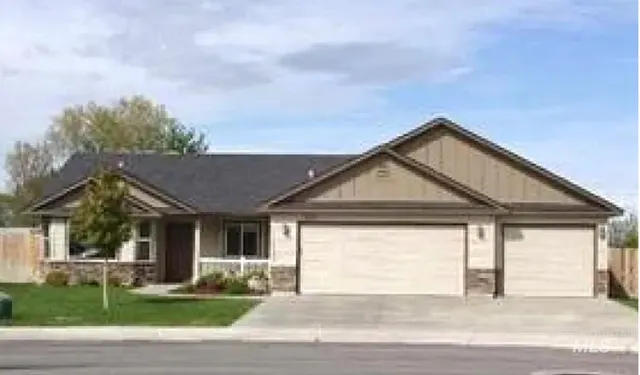 $1,985 | 955 South Spoonbill Avenue, Meridian, ID 83642