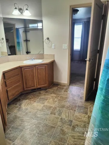 $1,985 | 955 South Spoonbill Avenue, Meridian, ID 83642