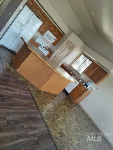 $1,985 | 955 South Spoonbill Avenue, Meridian, ID 83642