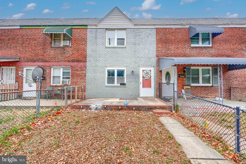 3836 8th Street Baltimore, MD 21225 - Photo 1 of 23
