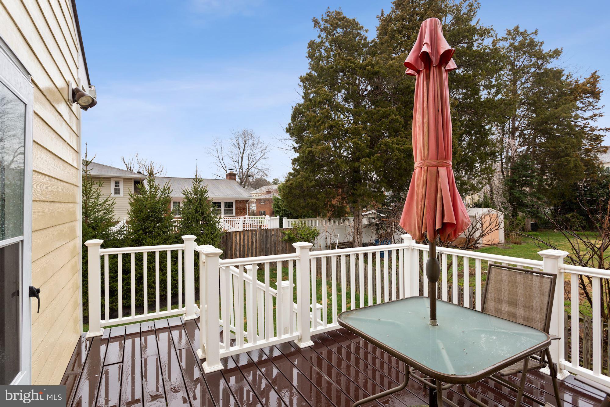 7118 Sea Cliff Road McLean, VA 22101 - Photo 33 of 35 Deck
