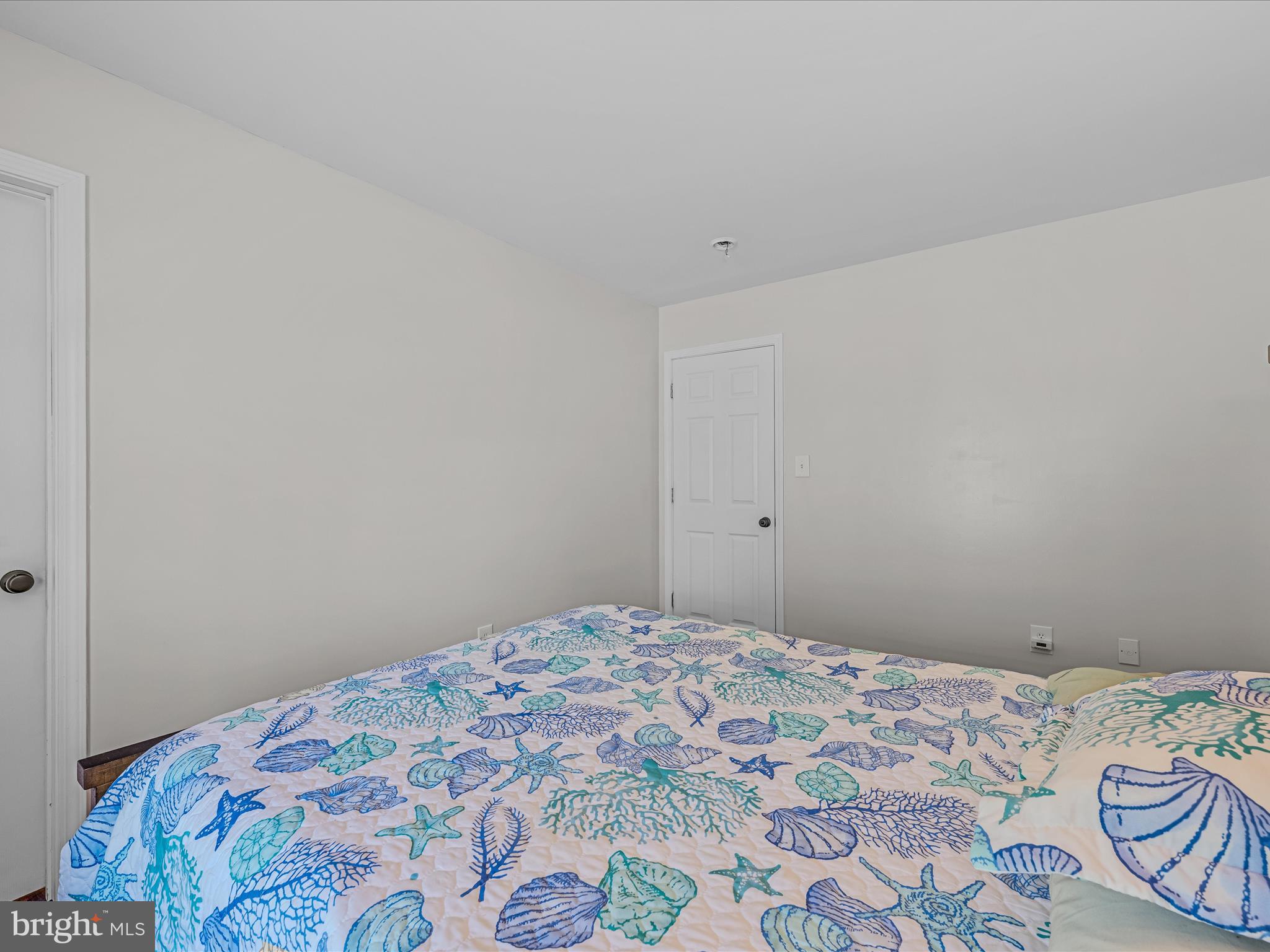 84 New Hope Road Berkeley Springs, WV 25411 - Photo 22 of 28 a bedroom with a bed