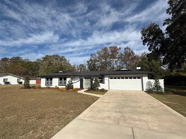 $450,000 | 8424 Northwest 4th Place, Gainesville, FL 32607