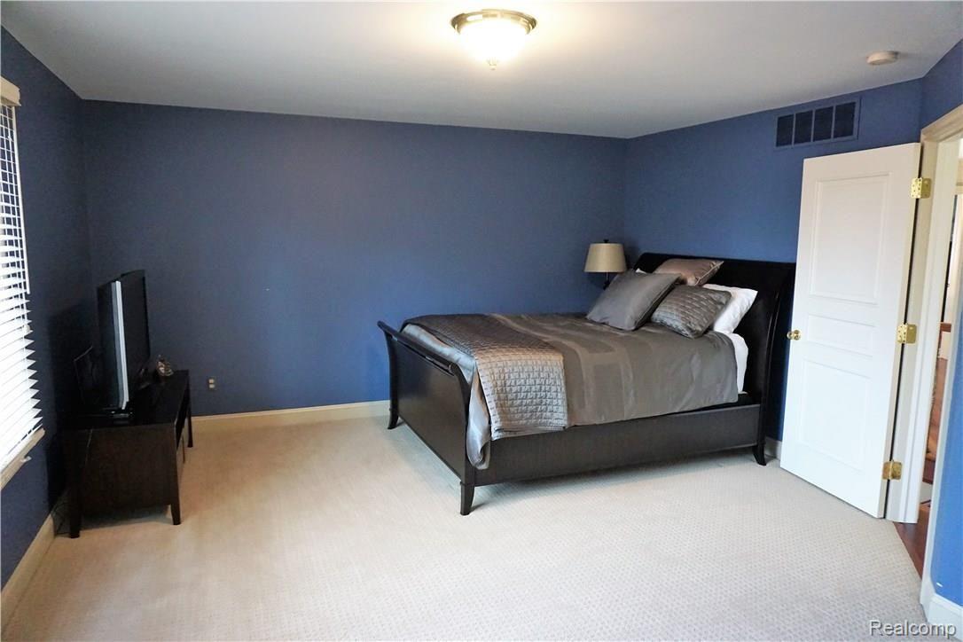 521 Hampton Road Grosse Pointe, MI 48236 - Photo 29 of 48 29 (2).JPG
