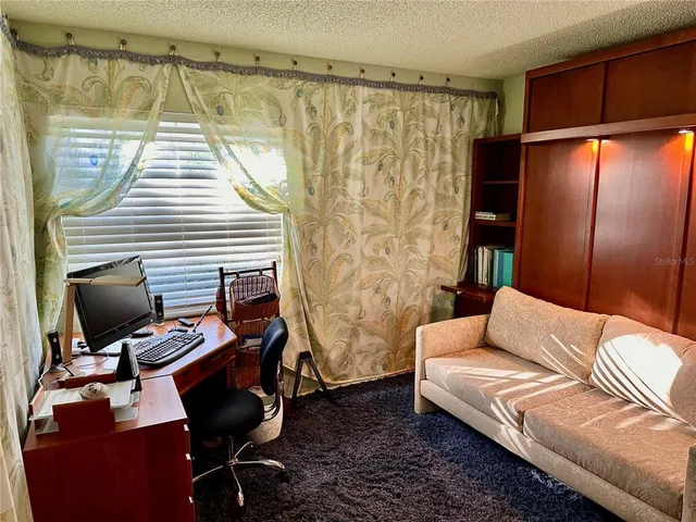 $650,000 | 559 Quintana Place Northeast, St. Petersburg, FL 33703