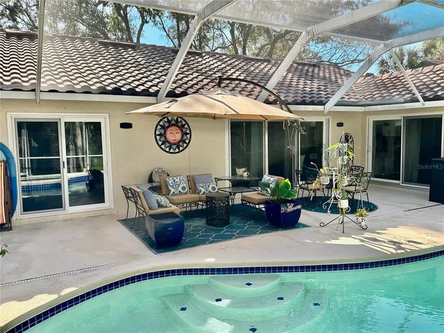 $650,000 | 559 Quintana Place Northeast, St. Petersburg, FL 33703