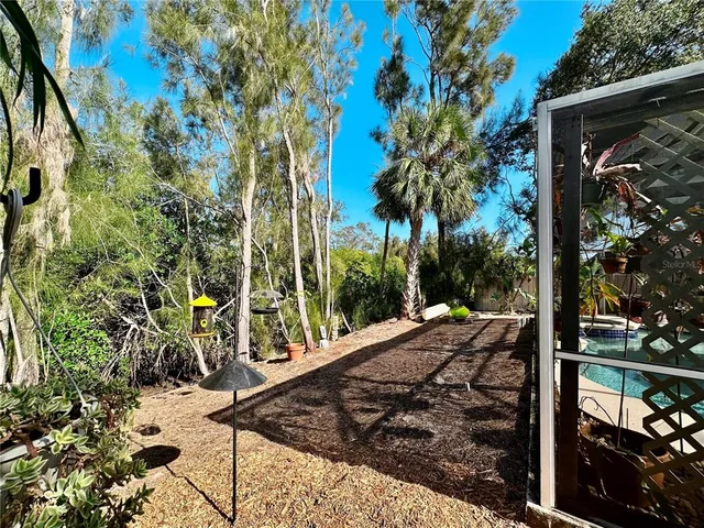 $650,000 | 559 Quintana Place Northeast, St. Petersburg, FL 33703