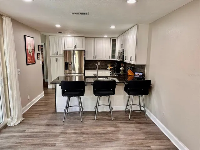 $650,000 | 559 Quintana Place Northeast, St. Petersburg, FL 33703