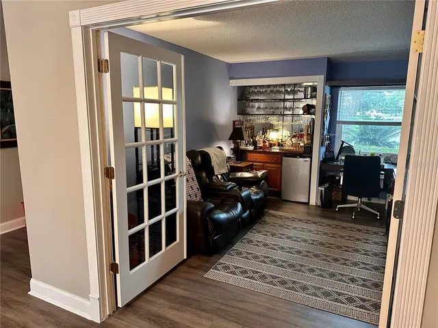 $650,000 | 559 Quintana Place Northeast, St. Petersburg, FL 33703