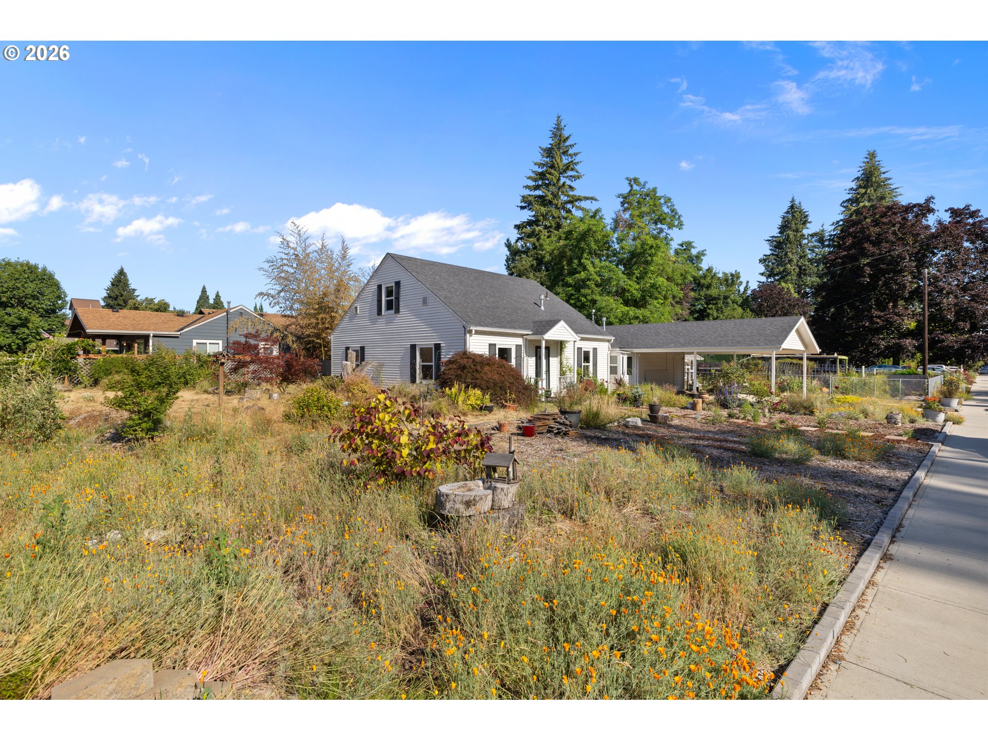 915 North Locust Street Canby, OR 97013 - Photo 3 of 35