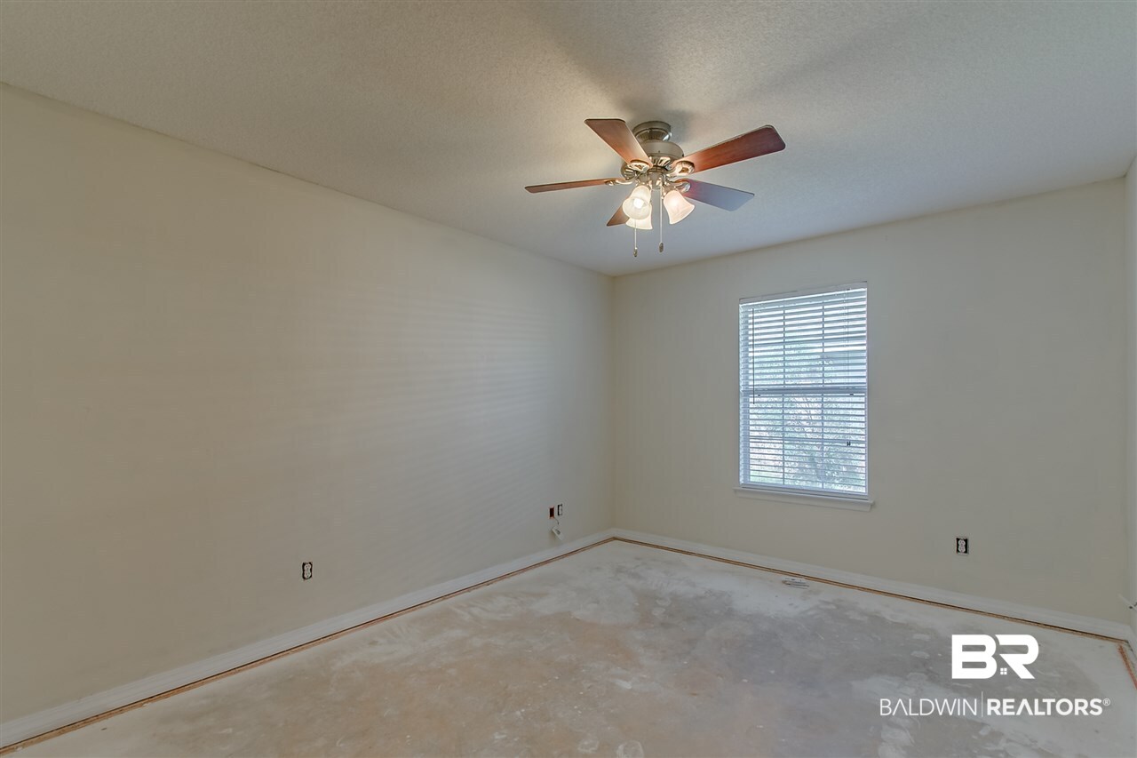 322 Manchester Lane Foley, AL 36535 - Photo 33 of 45
