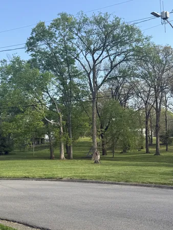 $249,900 | 3611 Bahama Drive, Hopkinsville, KY 42240
