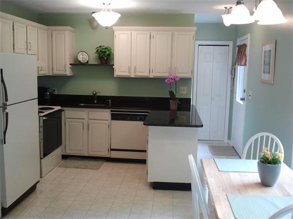 202 Edge Hill Road Sharon, MA 02067 - Photo 4 of 15 Gallery Image 4