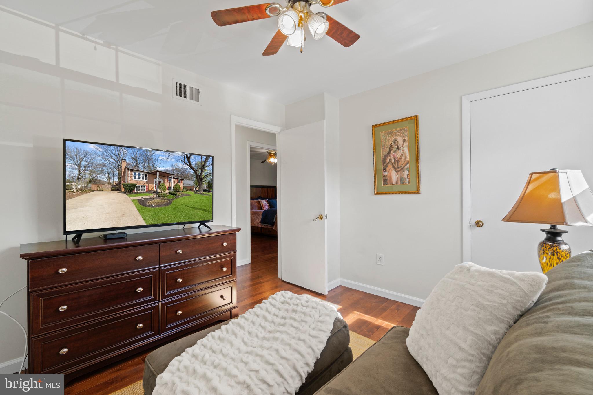 13819 Delaney Road Woodbridge, VA 22193 - Photo 18 of 38 Bedroom 3