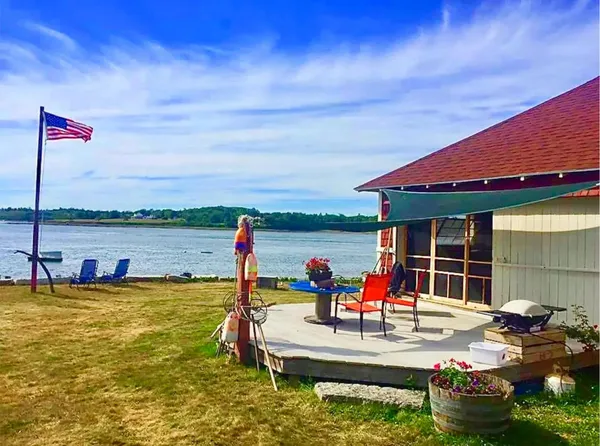 $600,000 | 193 South Wharf Road, Brooksville, ME 04617