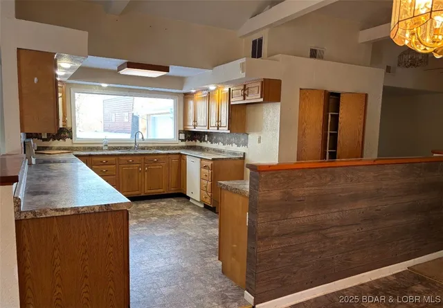 $299,900 | 1489 Highway 17, Iberia, MO 65486