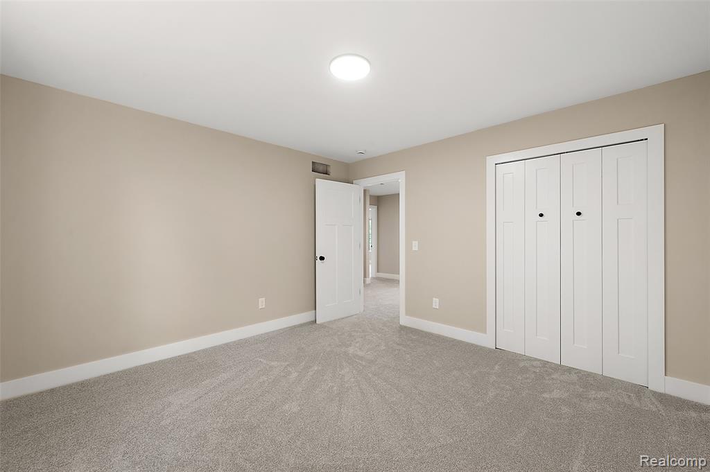 9355 Andersonville Road Clarkston, MI 48346 - Photo 37 of 57