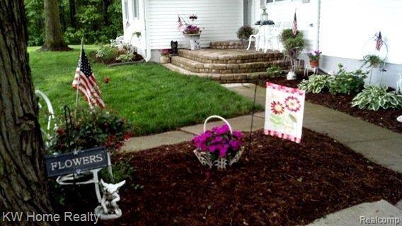 4125 Zink Road Carleton, MI 48117 - Photo 19 of 22 FRONT YARD.jpg