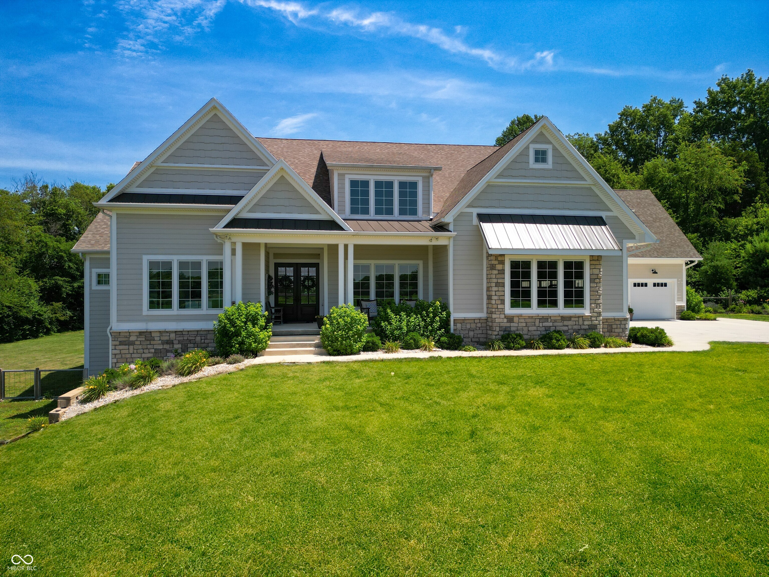 3823 Taylor Road Columbus, IN 47203 - Photo 1 of 75 Gallery Image 1