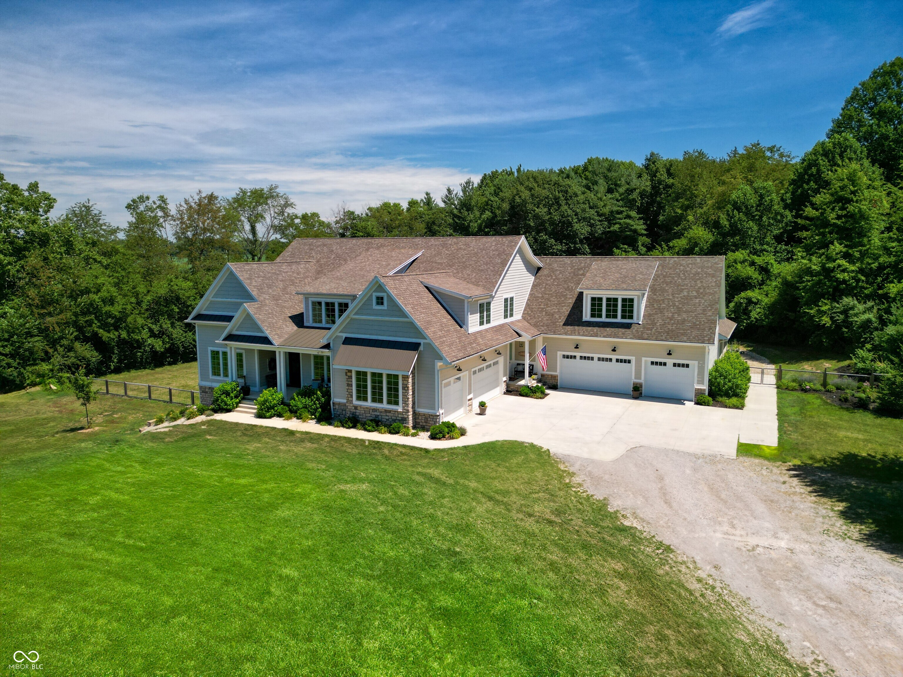 3823 Taylor Road Columbus, IN 47203 - Photo 2 of 75 Gallery Image 2