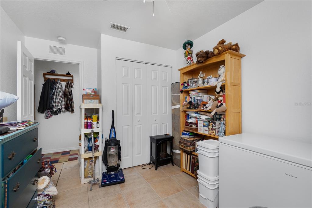 11360 Baggot Avenue Englewood, FL 34224 - Photo 27 of 31 a view of a room with gym equipment