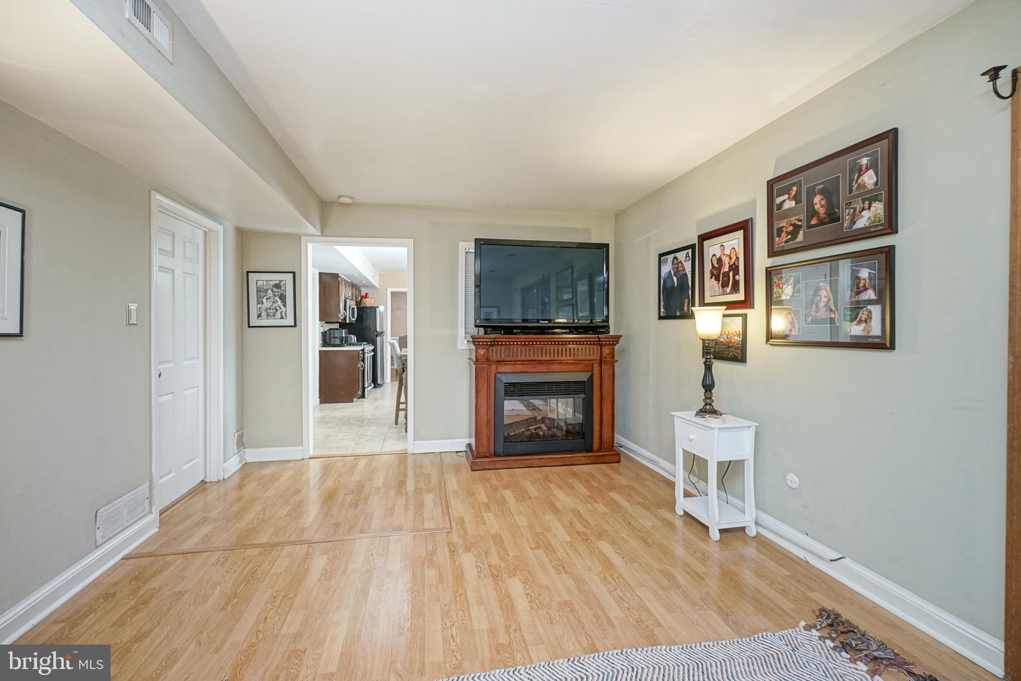 9 Chesterfield Road Sewell, NJ 08080 - Photo 22 of 40
