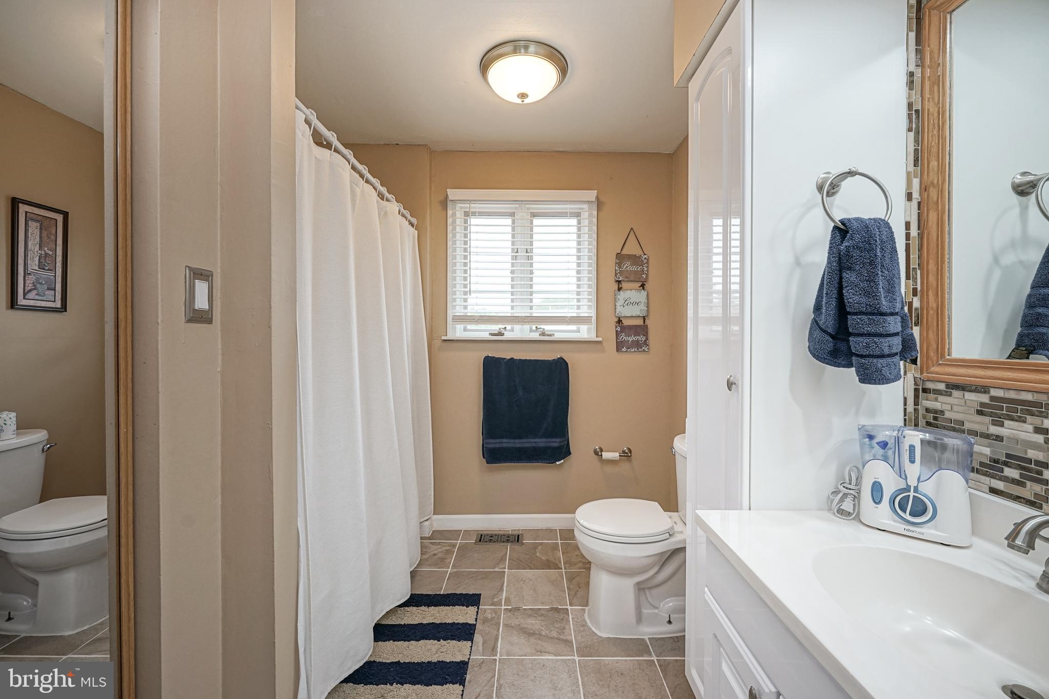 9 Chesterfield Road Sewell, NJ 08080 - Photo 5 of 40