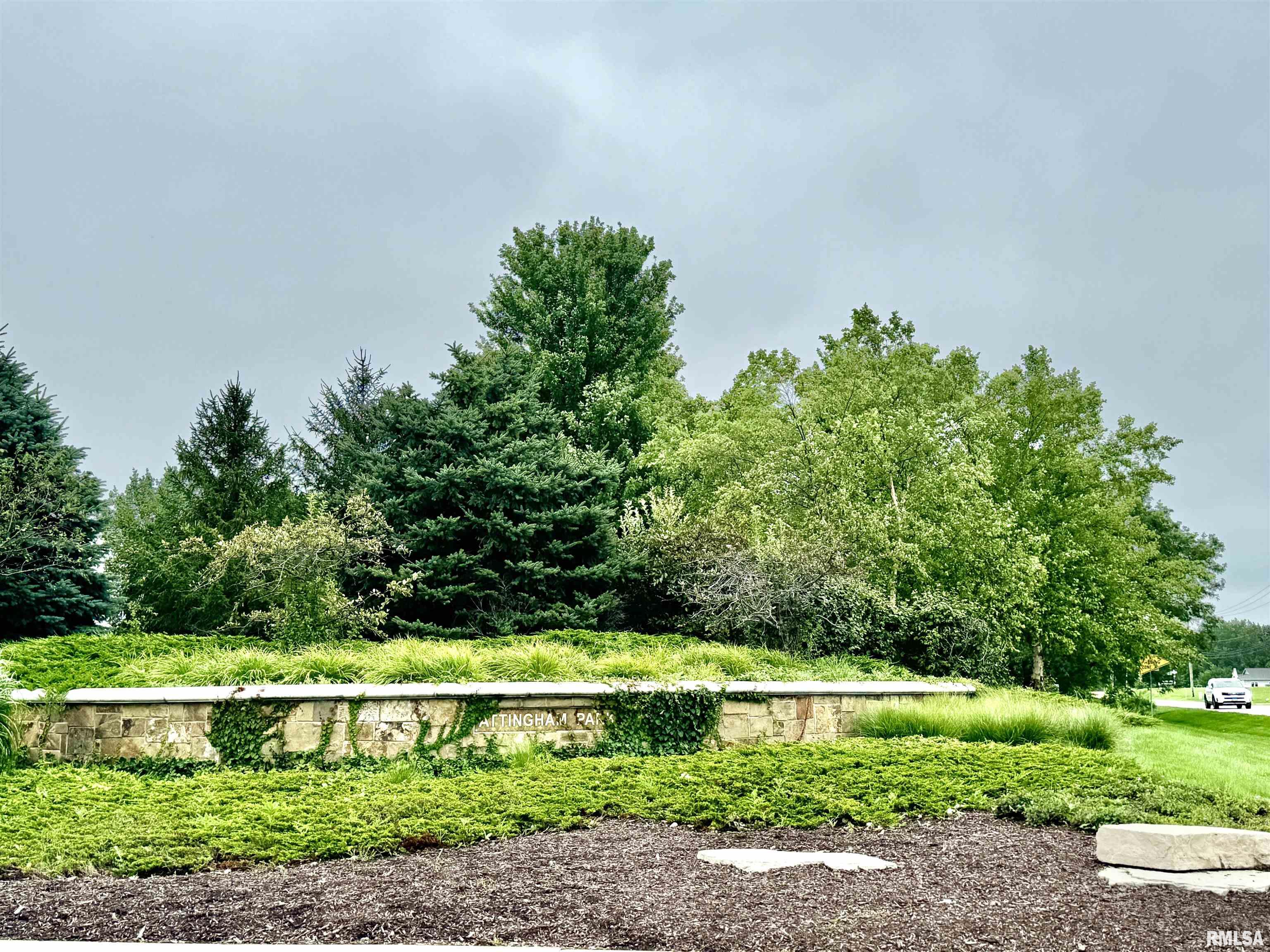 3205 West Pilgrims Way Peoria, IL 61615 - Photo 4 of 4