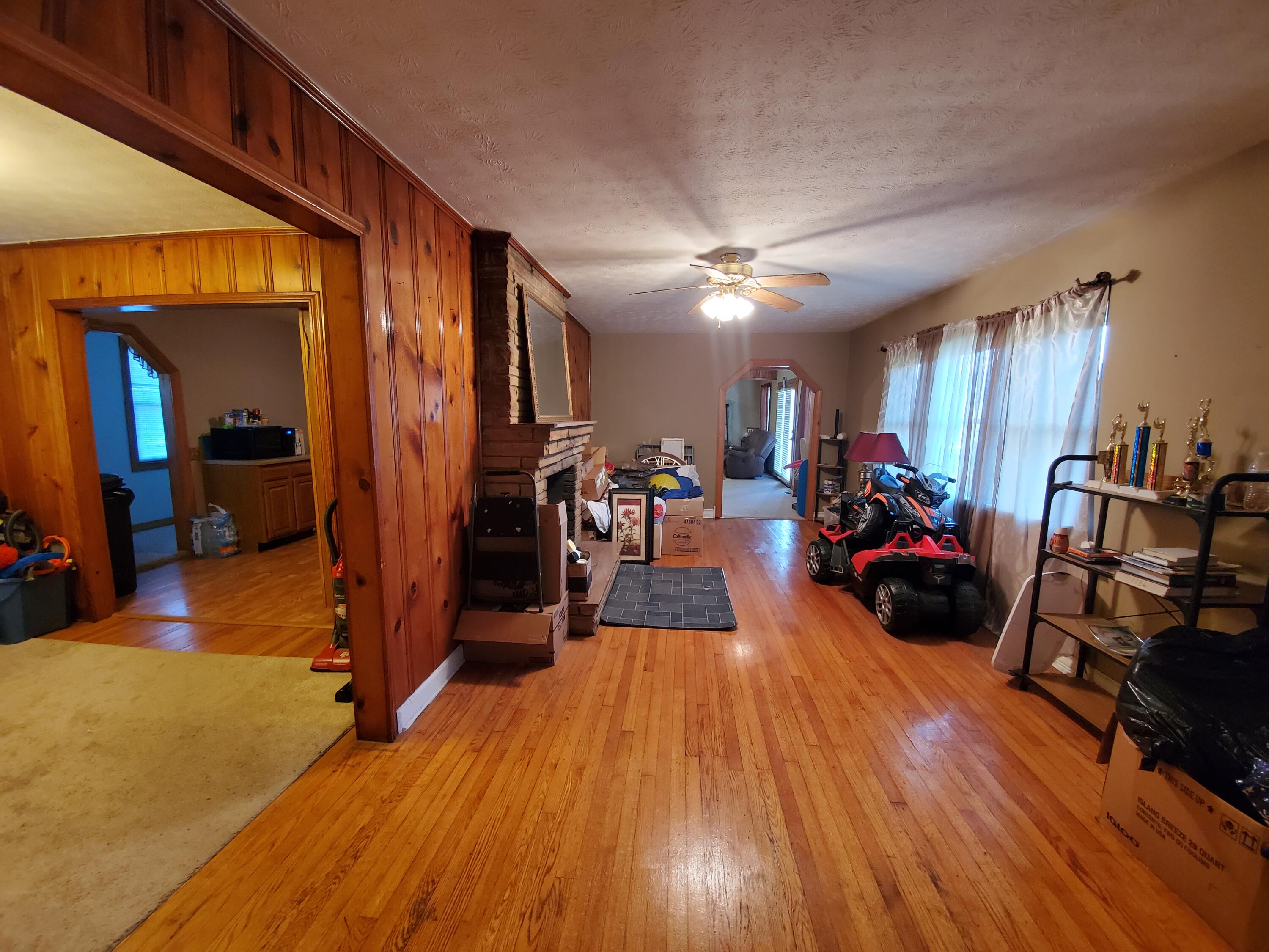 11514 Wilderness Road Ewing, VA 24248 - Photo 14 of 29 20210420_183432